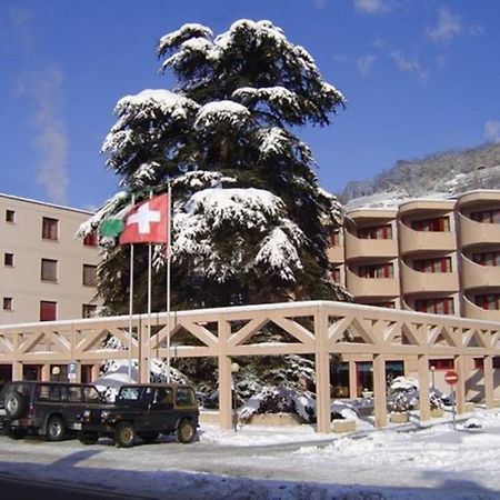Hotel Le Cedre Bex Exterior foto