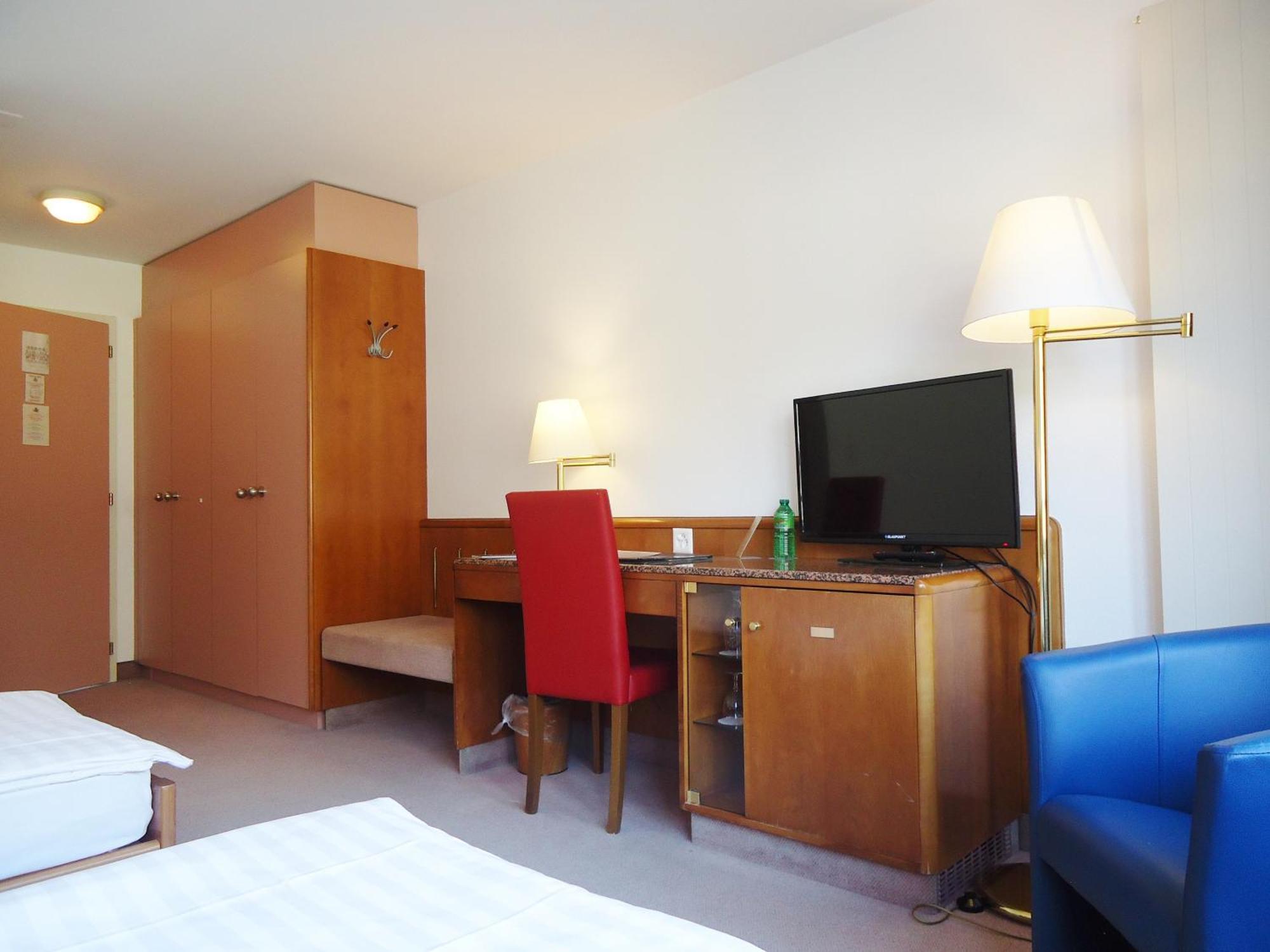 Hotel Le Cedre Bex Quarto foto