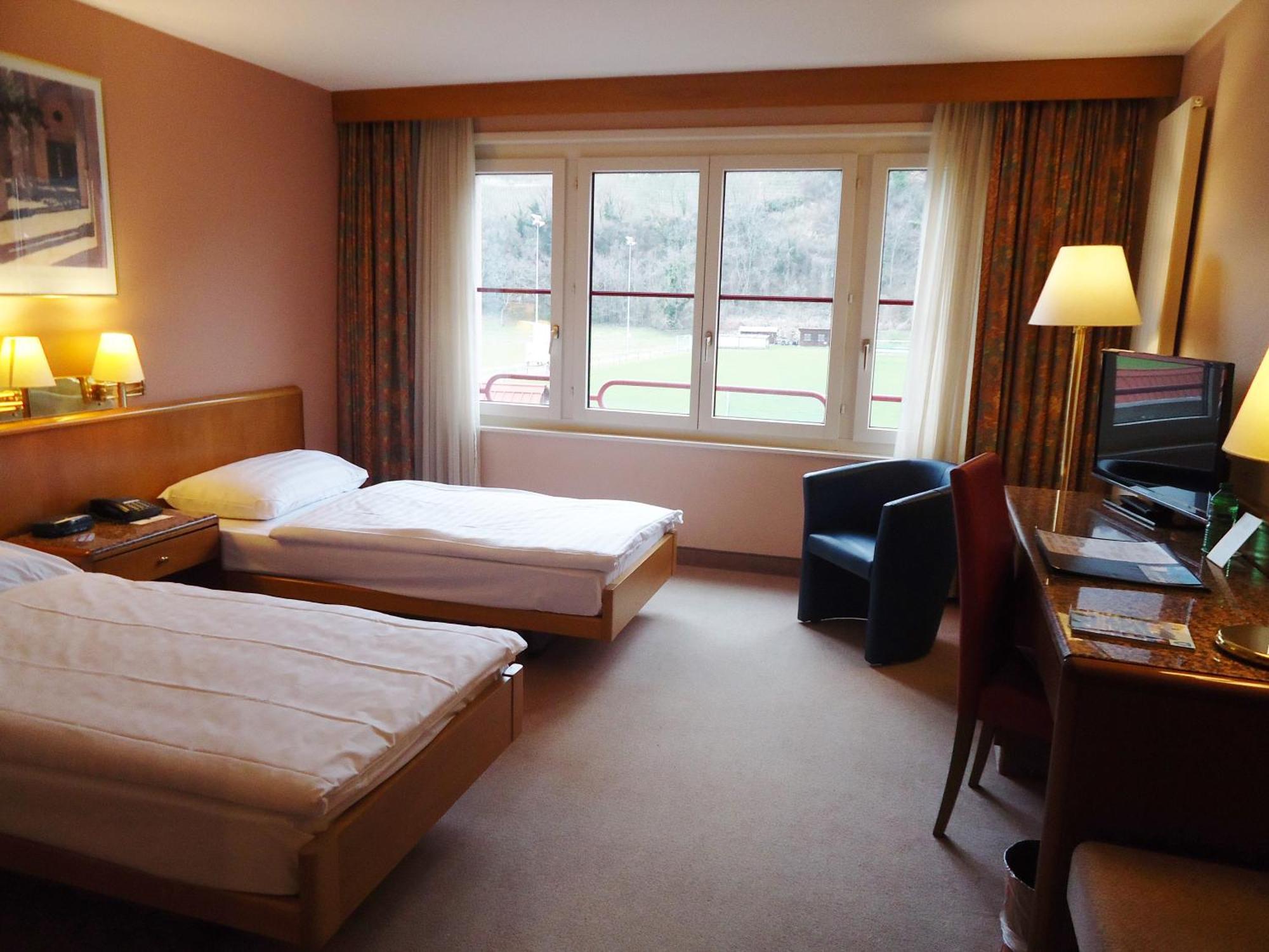 Hotel Le Cedre Bex Quarto foto